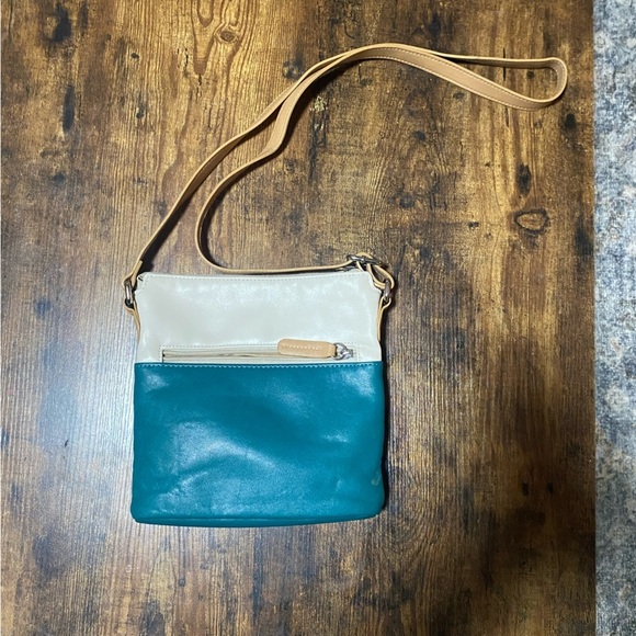 Giani Bernini Teal and White Florentine Glazed Leather Crossbody Bag - Picture 4 of 8